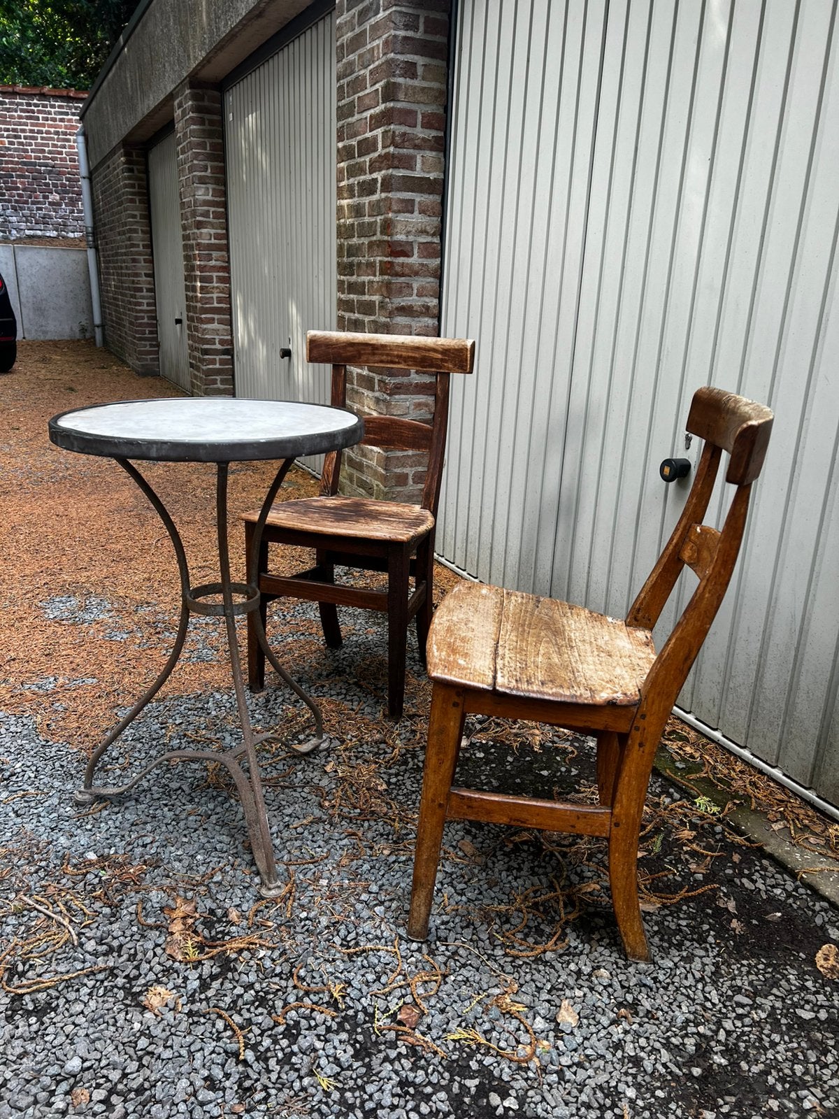 Ensemble de Bistrot 1920, Enlèvement