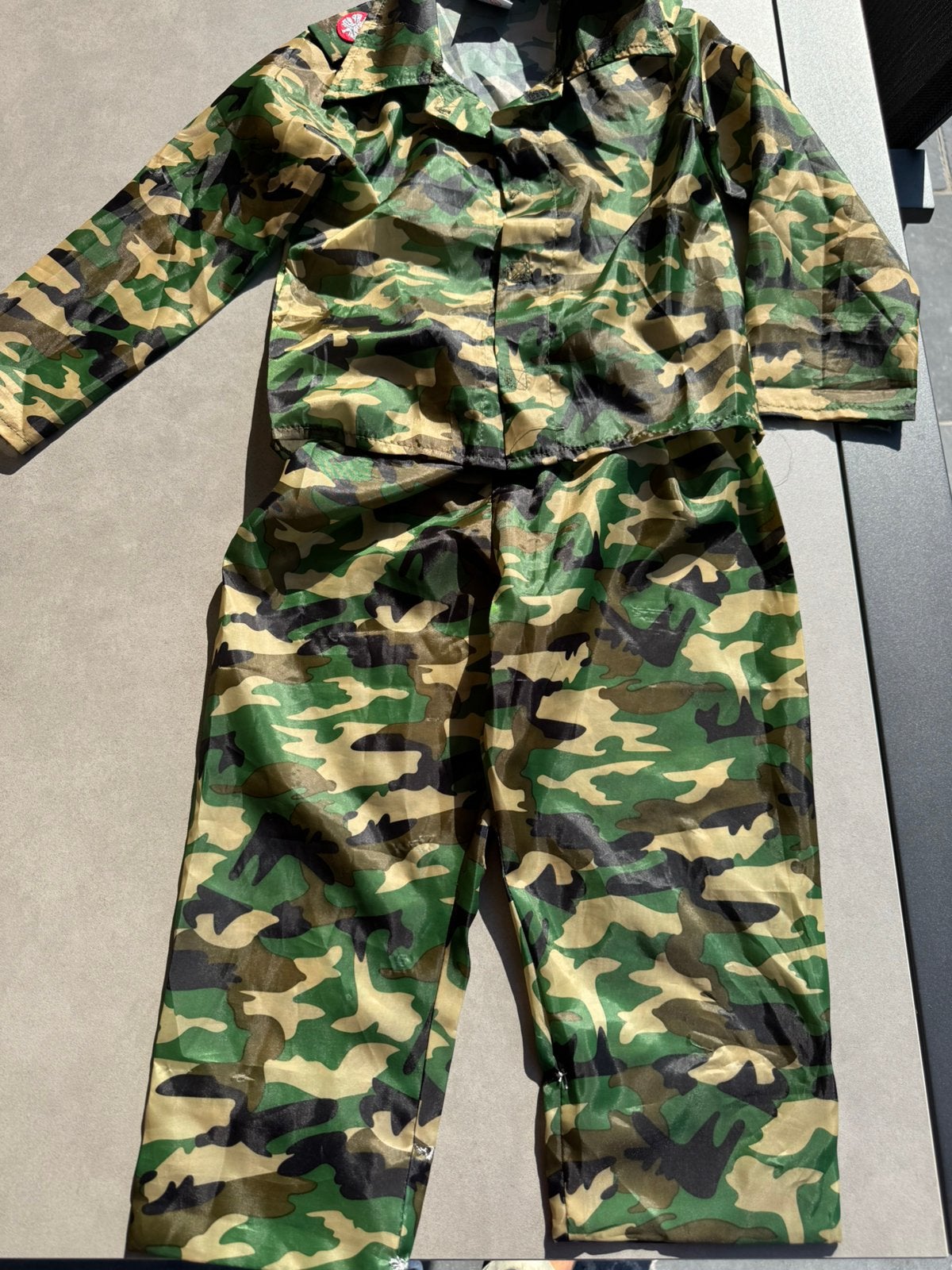 Costume militaire pour garçon, Enlèvement ou Envoi, Comme neuf, 110 à 116, Garçon
