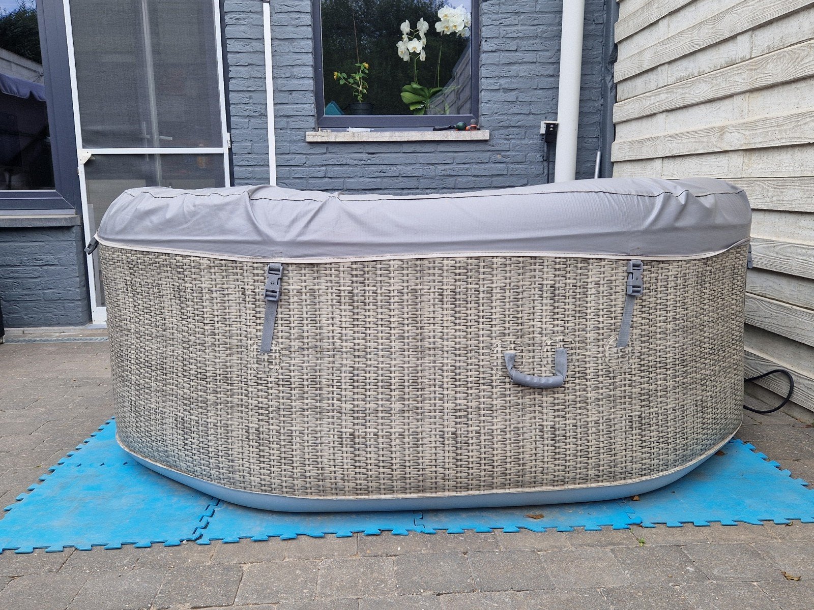 jacuzzi octogonal 6p, Jardin & Terrasse, Enlèvement, Couverture, Gonflable