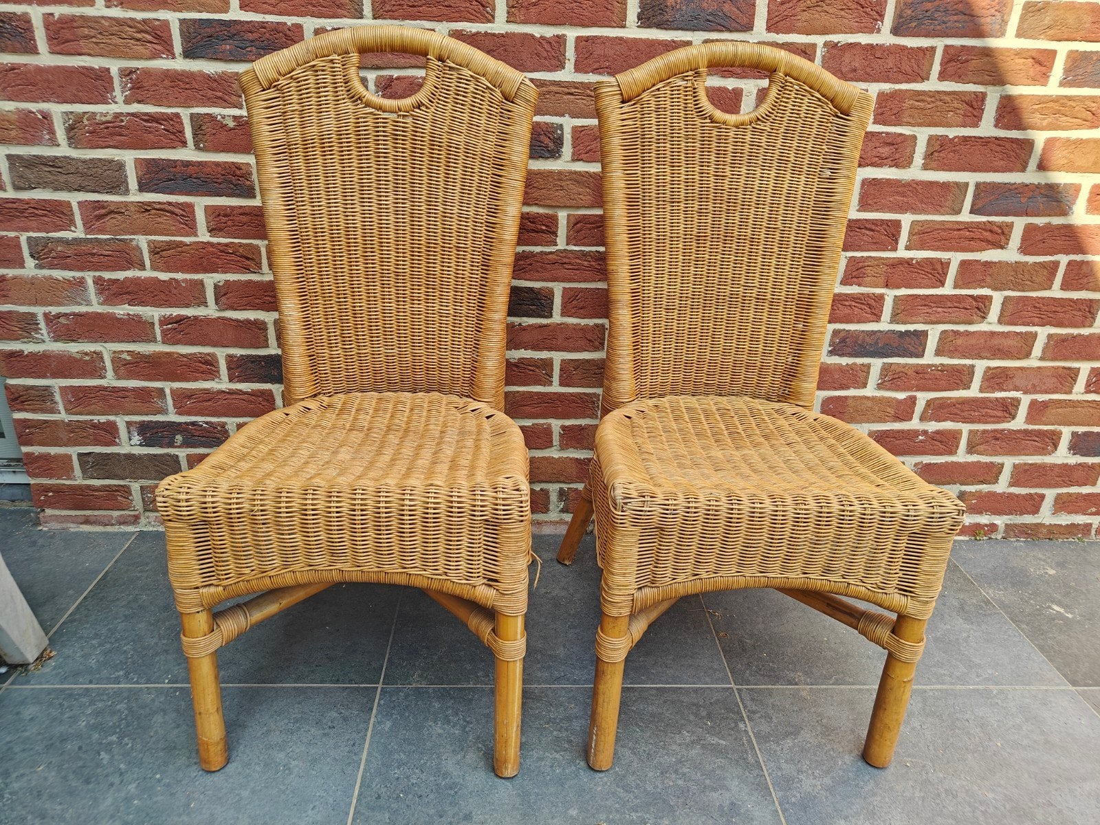 Rieten stoelen, Ophalen