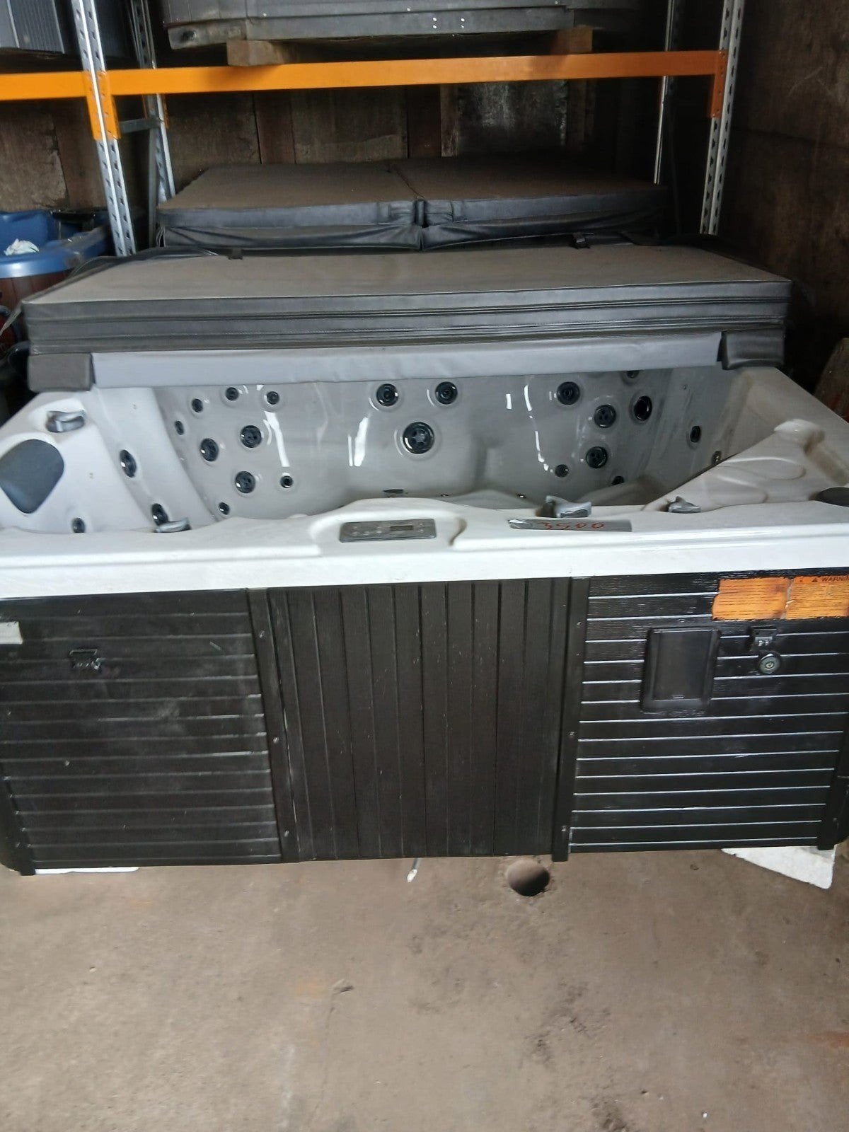 Gratis hot tub geleverd en 1 dag garantie, Verzenden