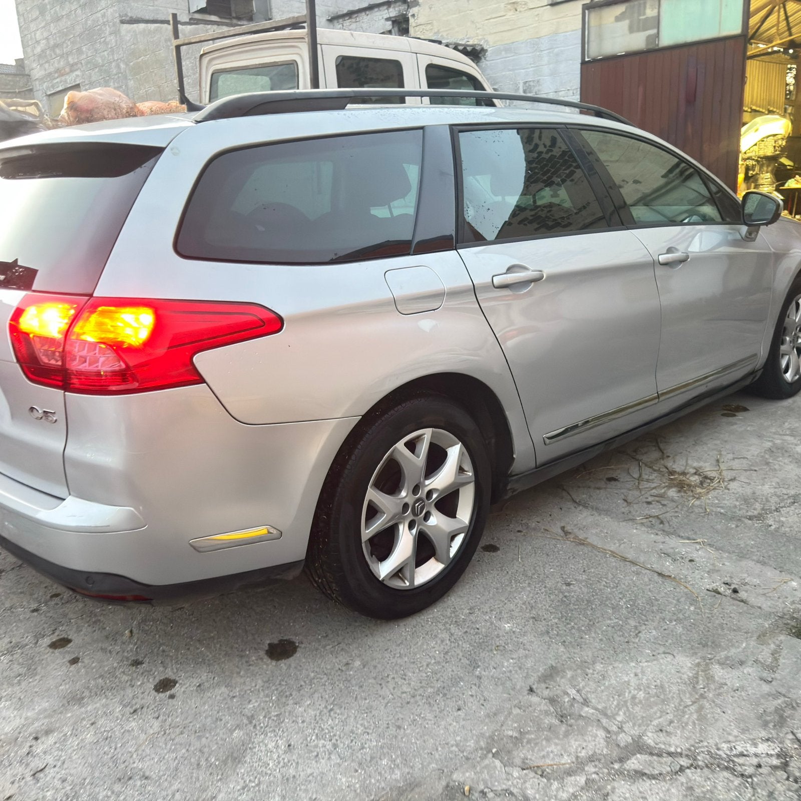 CITROËN C5 2.0HDI 2011 1950€ EXPORT, Auto's, Voorwielaandrijving, Euro 5, Stof, 4 cilinders