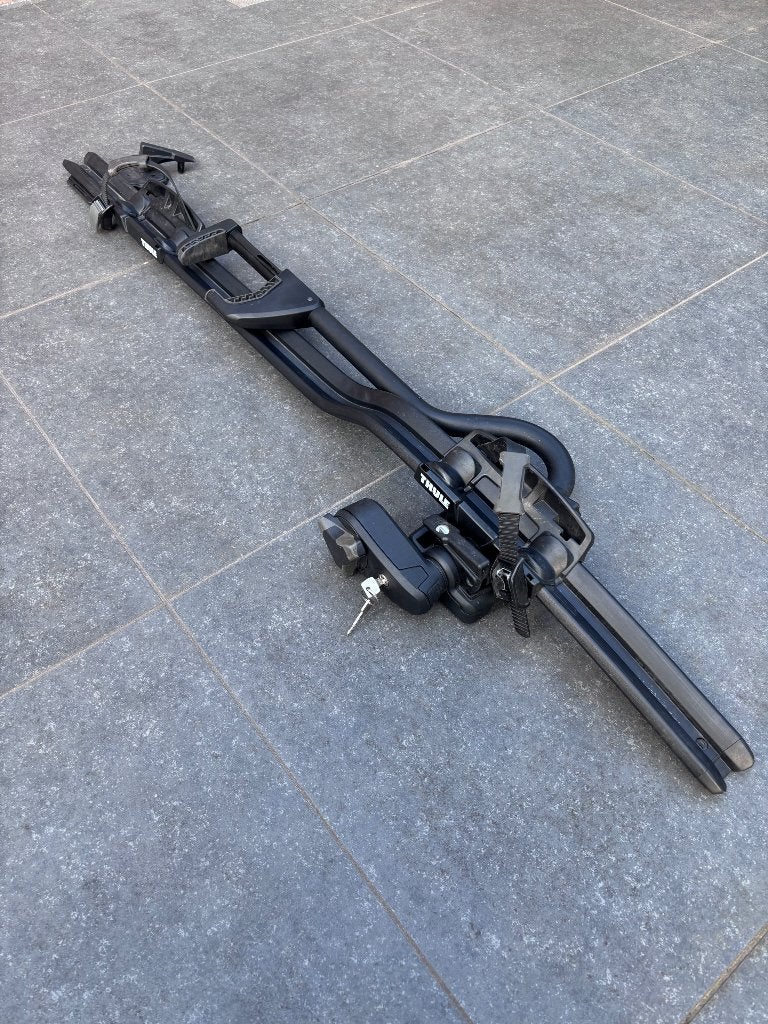 Porte-vélos Thule, Autos : Divers, Enlèvement, 1 vélo, Utilisé, Galerie de toit