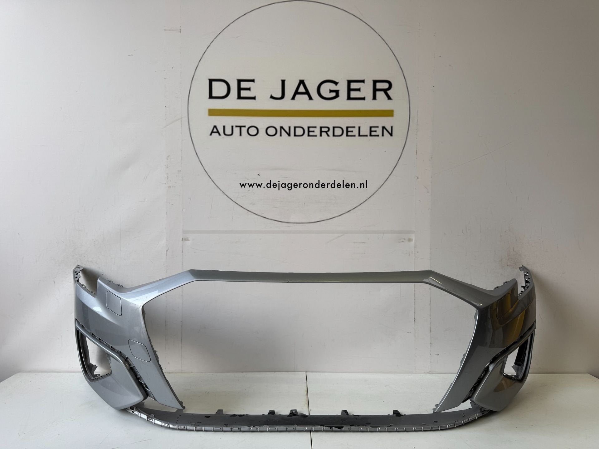 AUDI A3 8Y0 8Y PARE-CHOCS AVANT PARE-CHOCS 8Y0807437, Autos : Pièces & Accessoires, Pare-chocs, AUDI AG, Auto-Union-Strasse 1
85045  Ingolstadt, DE
