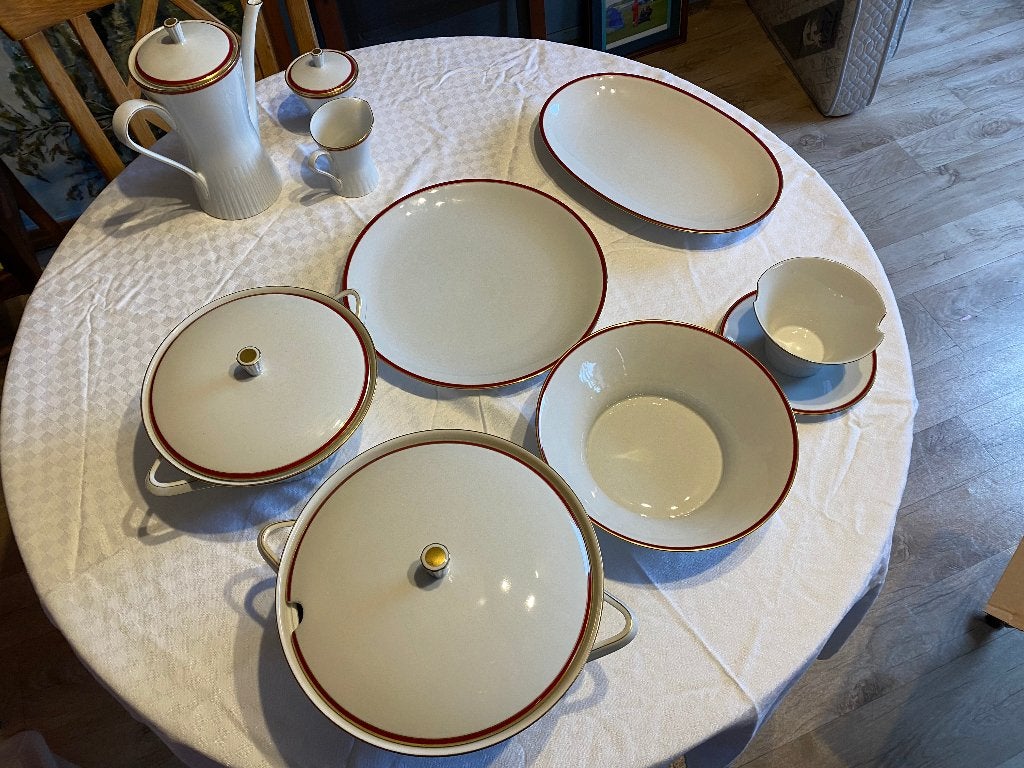 Eet- en koffieservies BAVARIA, Enlèvement