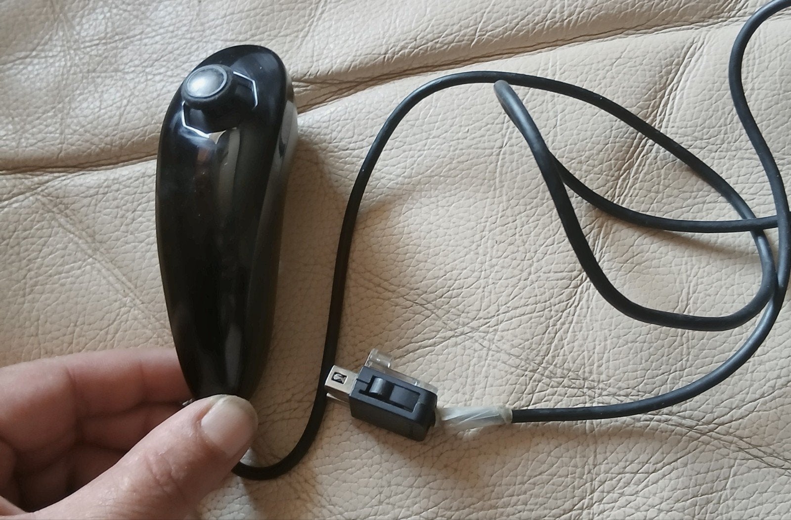 wii zwarte nunchuk in perfecte staat, Ophalen of Verzenden, Zo goed als nieuw