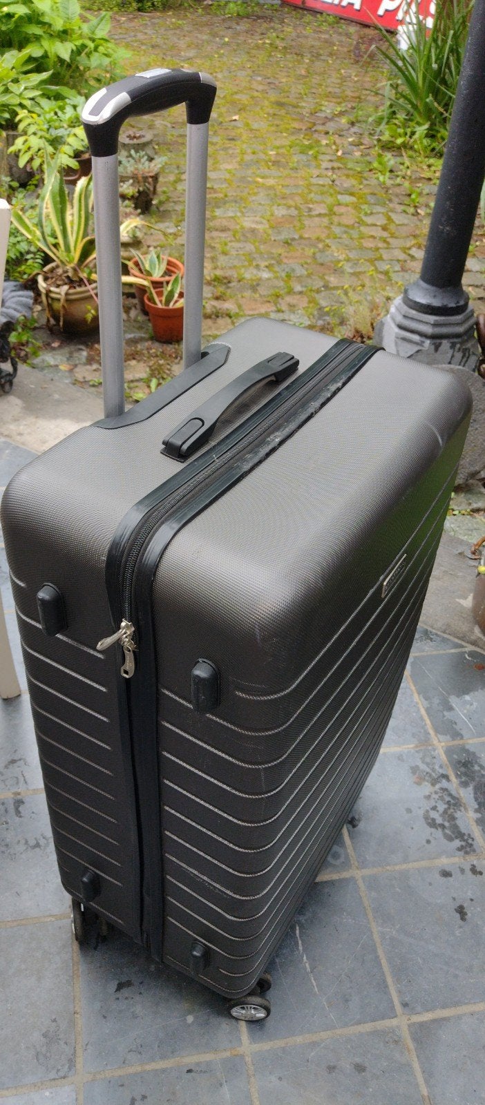 Reiskoffer zo goed als nieuw. +-754830cm., Ophalen
