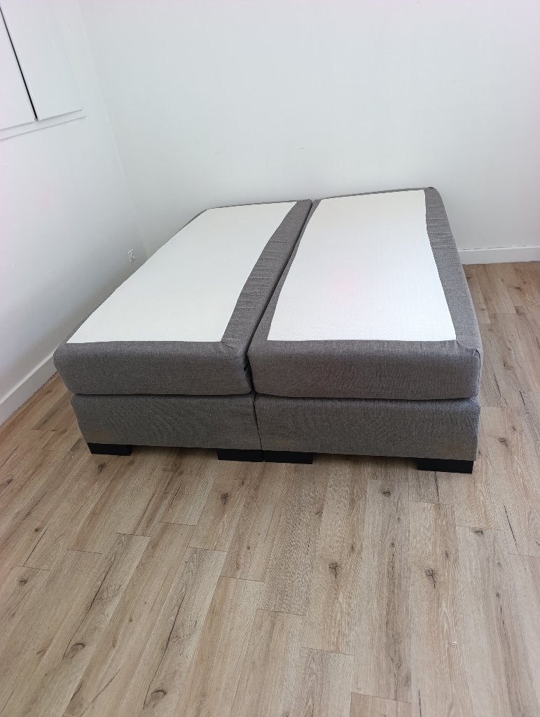 Boxspring 160 x 200 €165 Levering Gratis 0488790706, Ophalen, Gebruikt, Tweepersoons, 200 cm