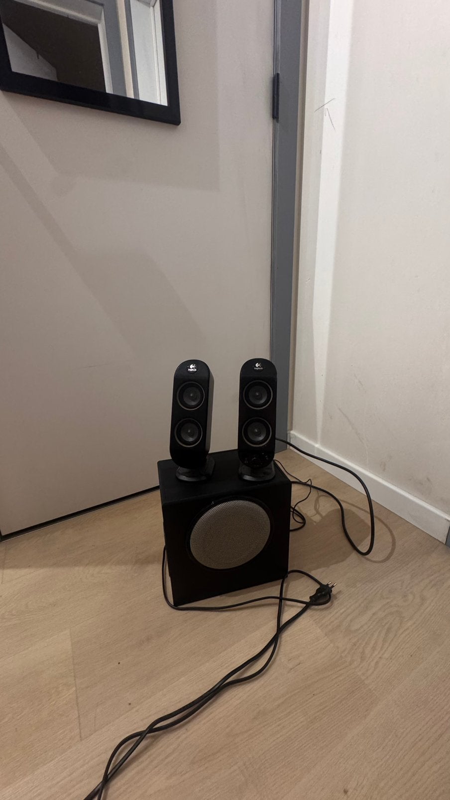 Logitech 2.1 PC speakers + subwoofer, Informatique & Logiciels, Enceintes Pc, Enlèvement ou Envoi, Comme neuf