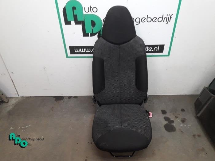 Stoel rechts van een Toyota Aygo (Aygo 08-), Gebruikt, -, -, Ophalen of Verzenden