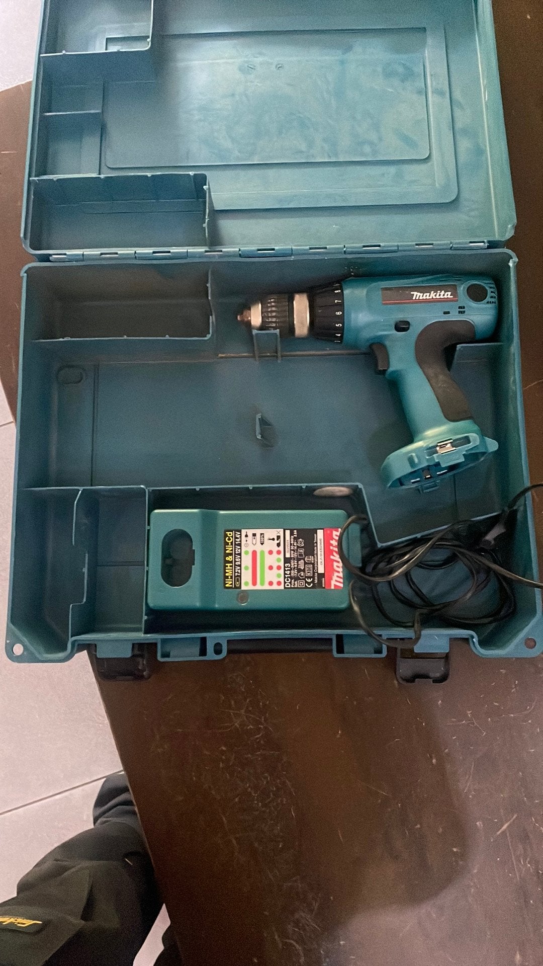 Visseuse Makita, Doe-het-zelf en Bouw, Gereedschap | Boormachines, Ophalen, Zo goed als nieuw