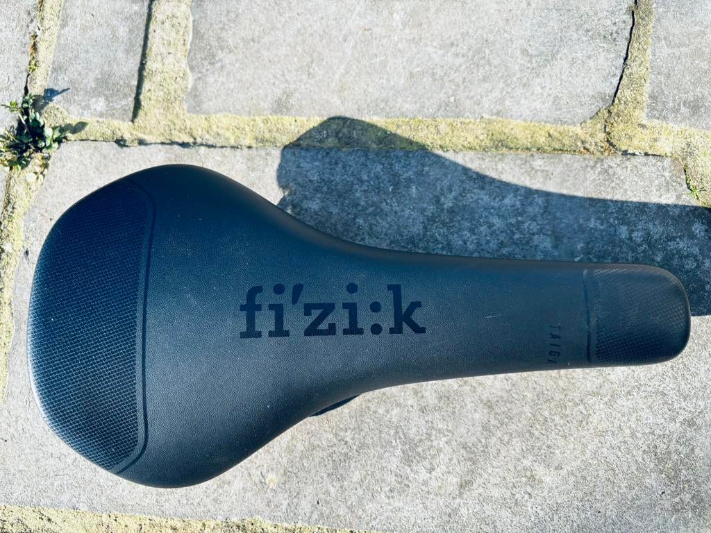 Fietszadel Fizik Taiga, Ophalen, Zo goed als nieuw