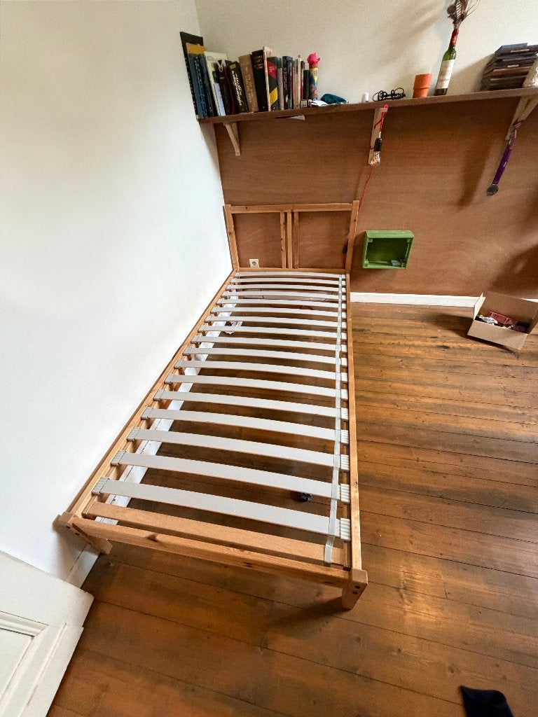 éénpersoonsbed met lattenbodem, ikea, 90x200cm, Ophalen, 90 cm, Eenpersoons, Zo goed als nieuw