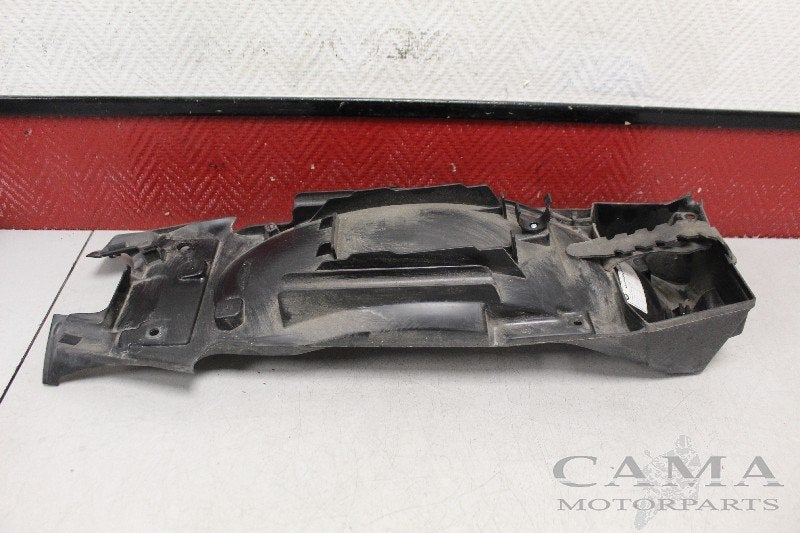 INTERIEUR AILE ARRIÈRE R 1200 GS 2004-2007 (R1200GS 04), Dhr. S. di Majo, Utilisé, Info@cama-motorparts.nl, P.J. Troelstraweg 8 8
3144 CX  MAASSLUIS, NL