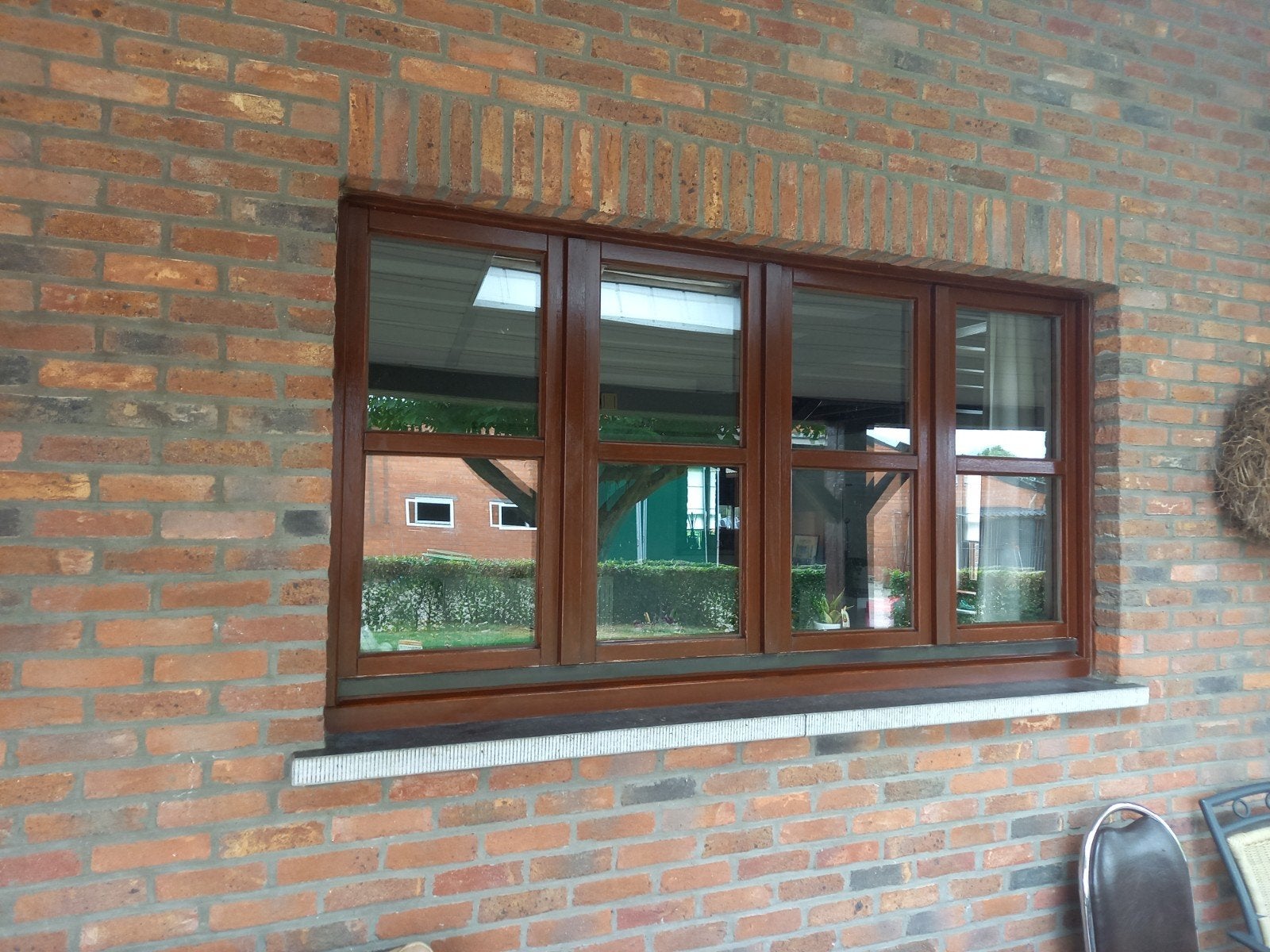 Houten raam afzelia, Ophalen