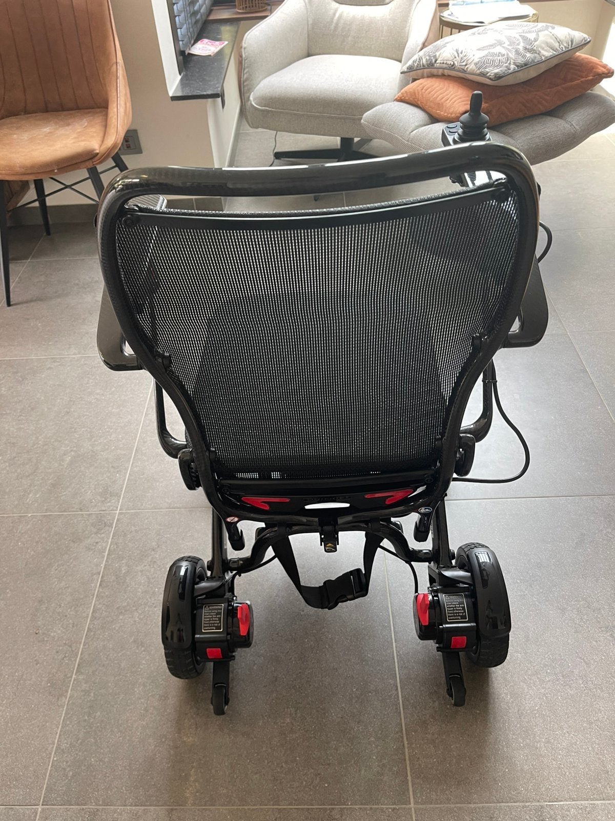 Quickie Q50R Carbon elektrische rolstoel, Diversen, Rolstoelen, Ophalen, Zo goed als nieuw, Elektrische rolstoel