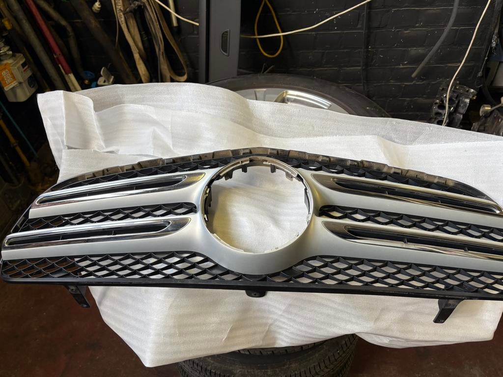 Mercedes grill, Auto-onderdelen, Ophalen, Gebruikt, Voor, Mercedes-Benz
