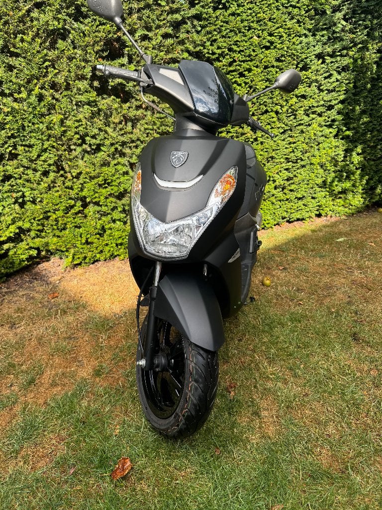 Peugeot Kisbee  B klasse bouwjaar 2025 euro 5, Fietsen en Brommers, Ophalen, Benzine, Klasse B (45 km/u), Zo goed als nieuw