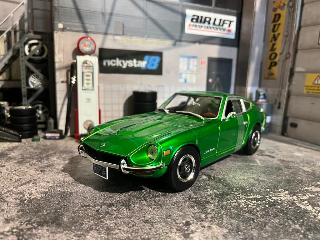 1:18 Datsun 240Z - neuve dans sa boite, Enlèvement ou Envoi, Comme neuf, Voiture, Maisto