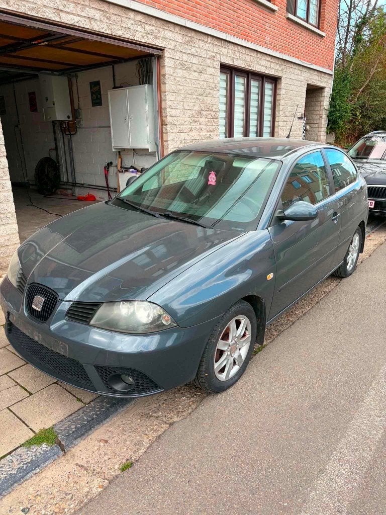 seat ibiza 1.4 tdi (70ch), Argent ou Gris, Achat, Boîte manuelle, Ibiza