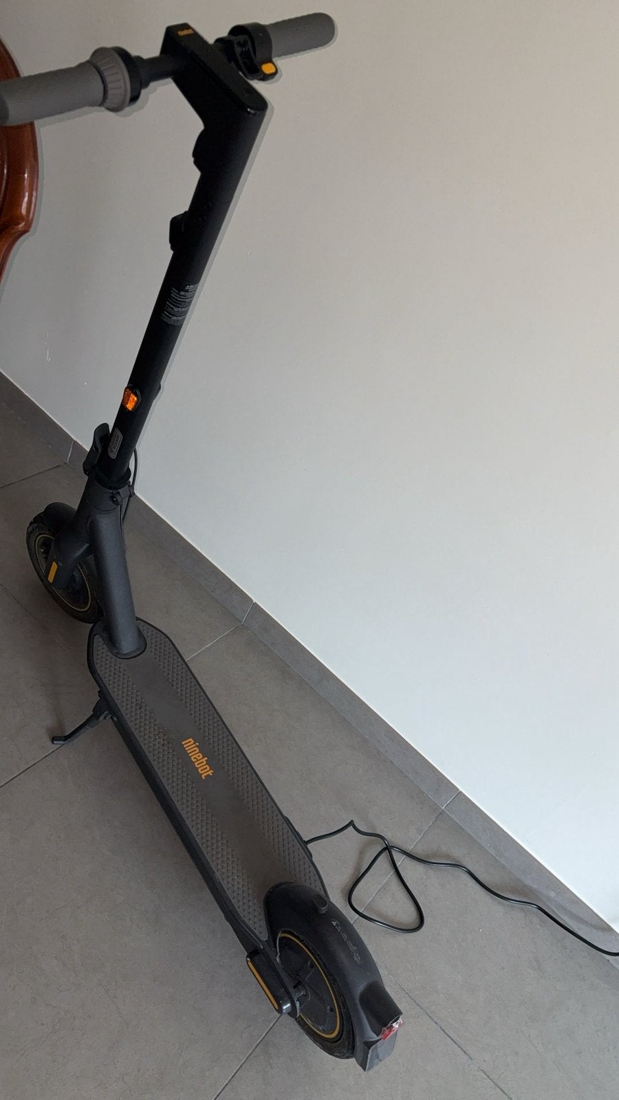 Ninebot g30, Vélos & Vélomoteurs, Trottinettes, Enlèvement, Comme neuf