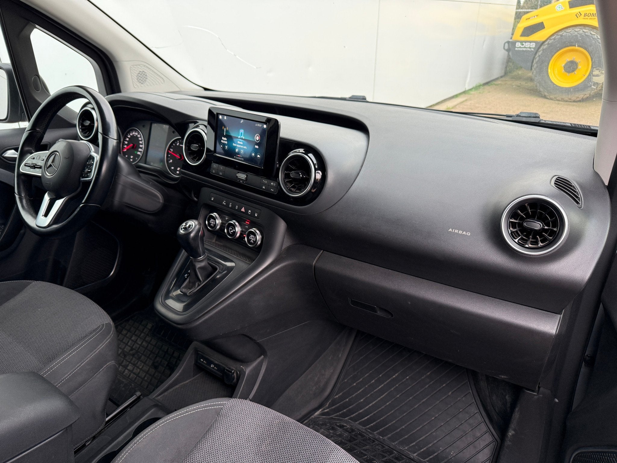 Mercedes Benz Citan 112 1.5 CDI Automaat L2H1 MBUX Climate C, Euro 6, 4 cilinders, 120 pk, Mercedes-Benz