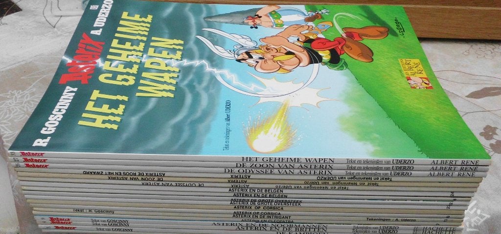 Asterix  zeer mooie staat los te koop uitzoeken 2.50 stuk, Boeken, Ophalen of Verzenden, Zo goed als nieuw, Goscinny - Uderzo