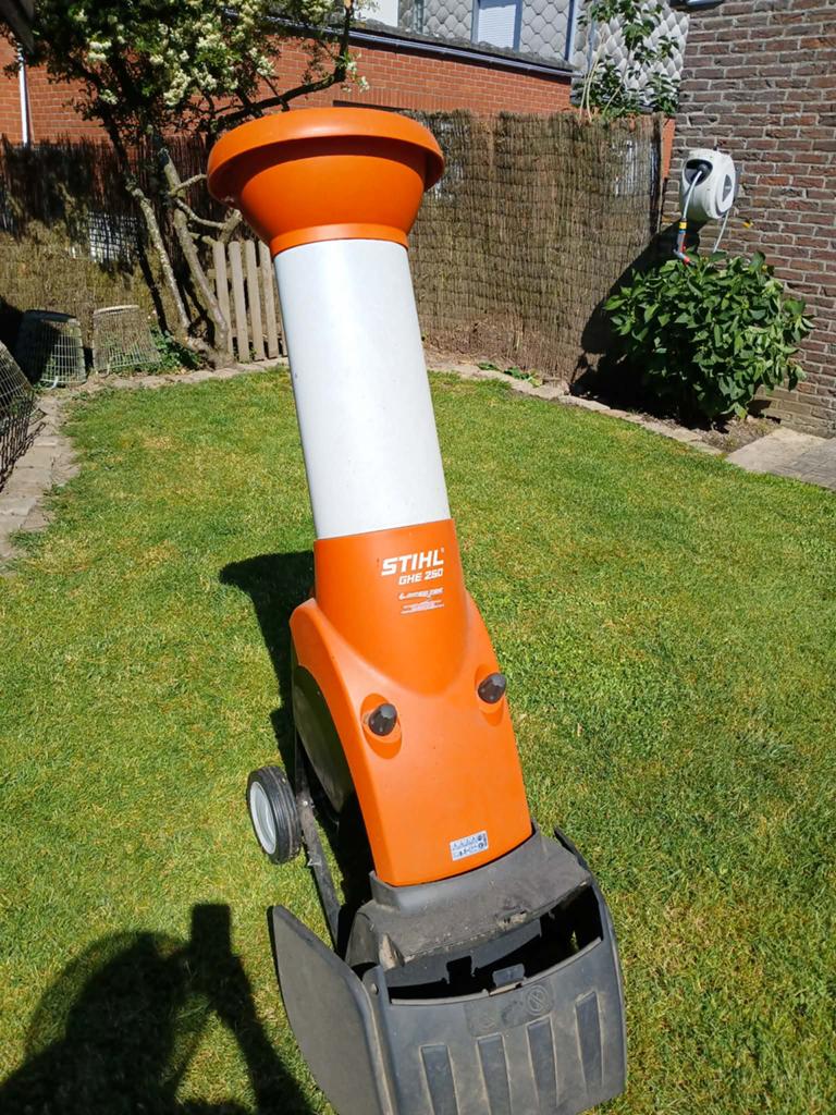 Broyeur STIHL, Enlèvement, Comme neuf, Électrique