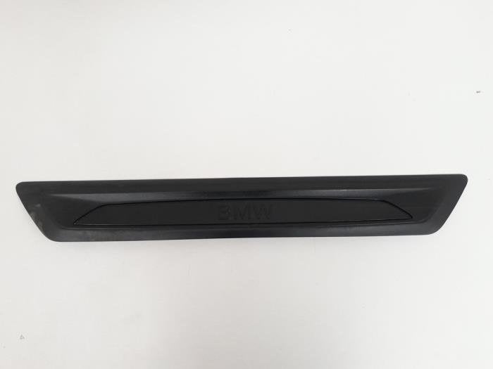 Bande décorative d'un BMW 1-Serie, -, 3 mois de garantie, Utilisé, -