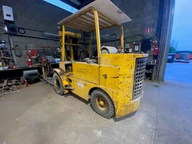zware heftruck - clarck, Articles professionnels, Plus de 4 000 kg, Enlèvement, Autre propulsion, Chariot élévateur