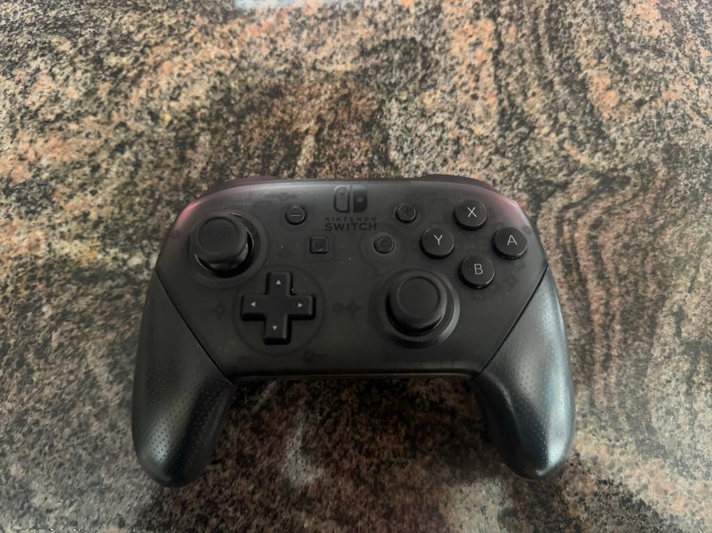 Manette Switch Pro, Consoles de jeu & Jeux vidéo, Consoles de jeu | Nintendo Consoles | Accessoires, Enlèvement ou Envoi, Comme neuf