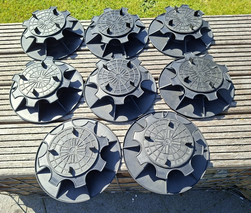 8 Regelbare tegeldragers 5 tot 9 cm, Ophalen, Gebruikt