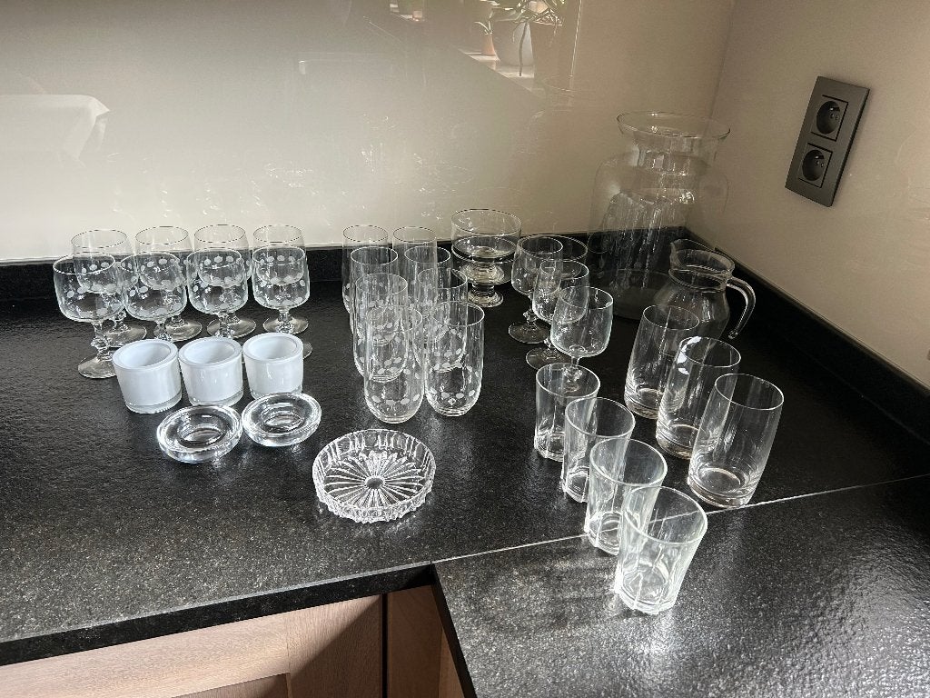 Set verschillende glazen, Ophalen, Zo goed als nieuw