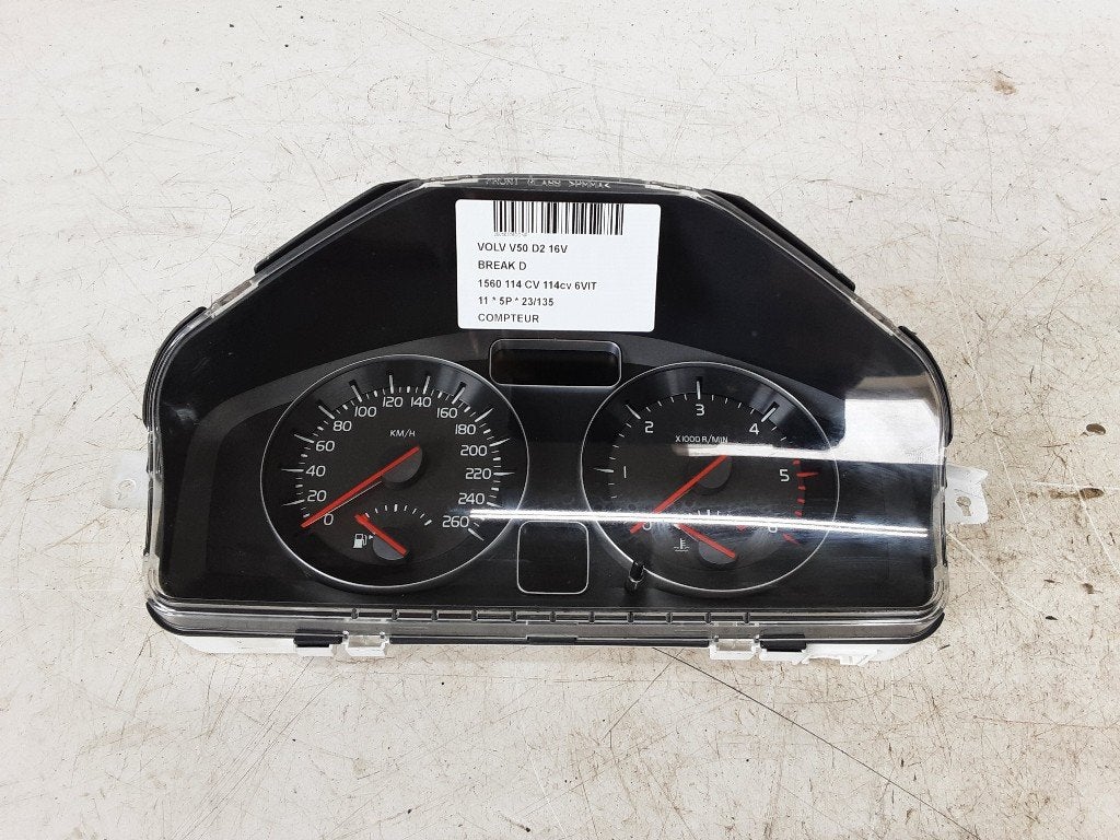 KM TELLER Volvo V50 (MW) (01-2003/12-2012) (31296229), Gebruikt, Info@volvocars.com, Volvo, Volvo Car Germany GmbH