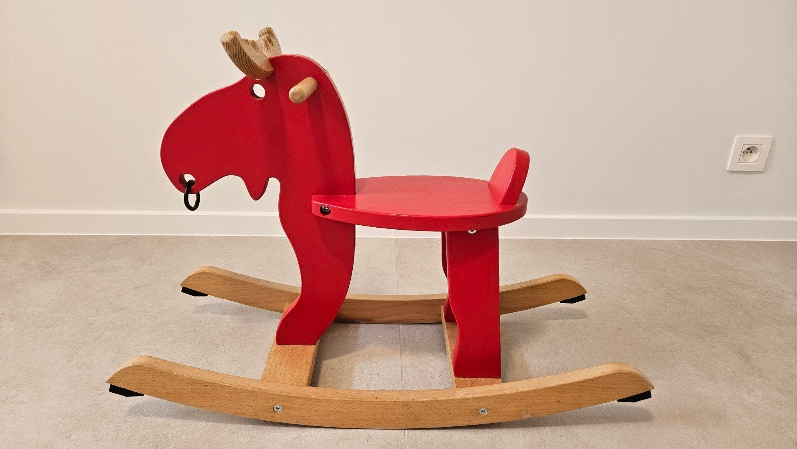 Cheval à bascule, Enlèvement