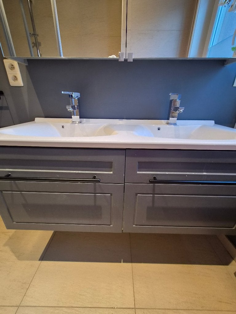 Badkamer meubel met laden, dubbel wasbak & kranen, Ophalen, Gebruikt, 150 tot 200 cm, Minder dan 100 cm