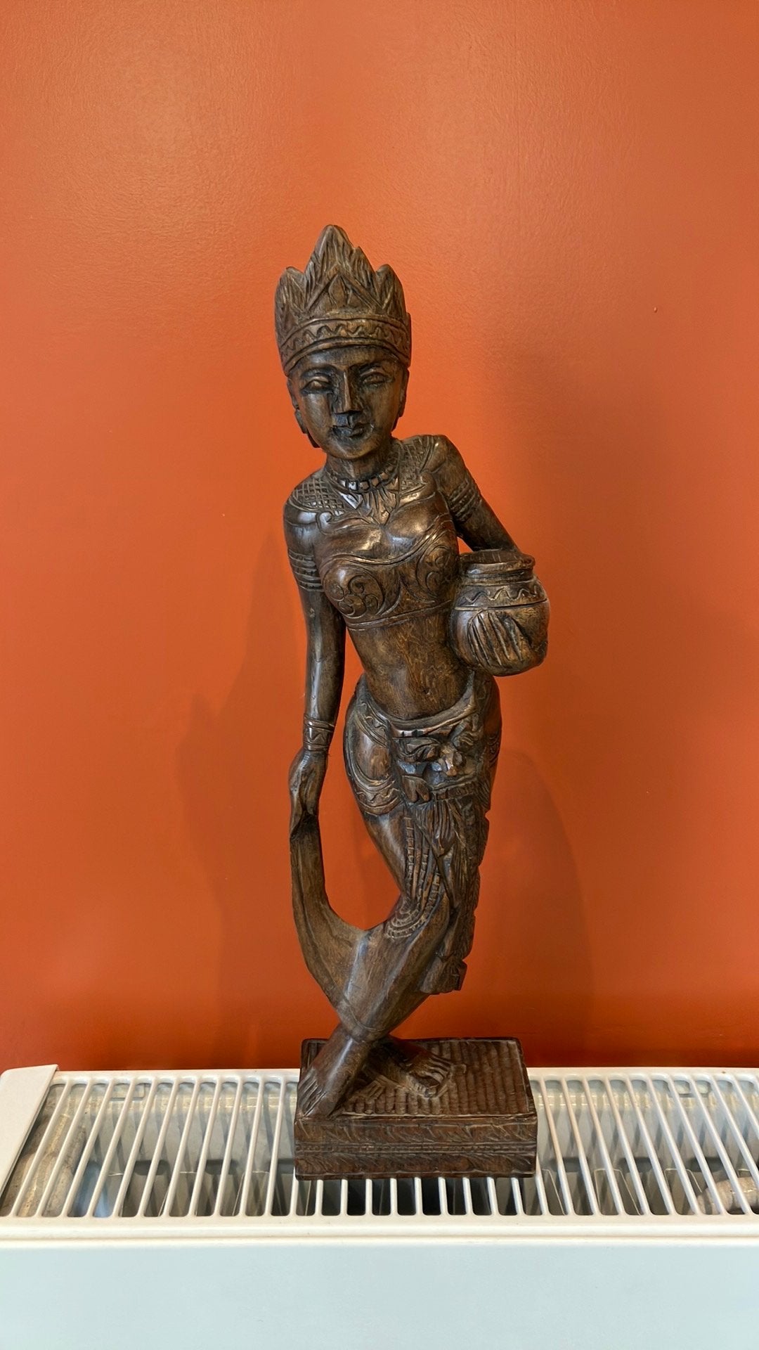 Handgesneden beeld uit Bali, Antiek en Kunst, Ophalen of Verzenden, Beeld, Vrouw