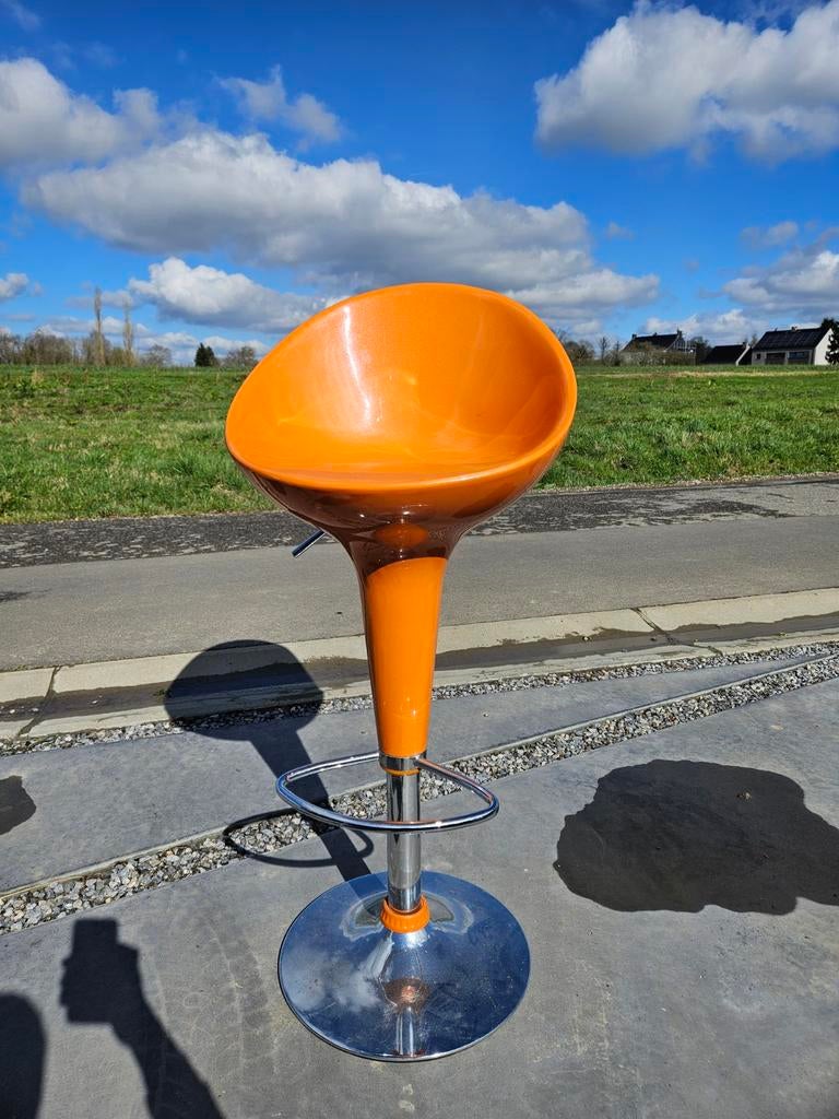 Tabouret de bar, 1 kruk, Ophalen, Gebruikt, In hoogte verstelbaar