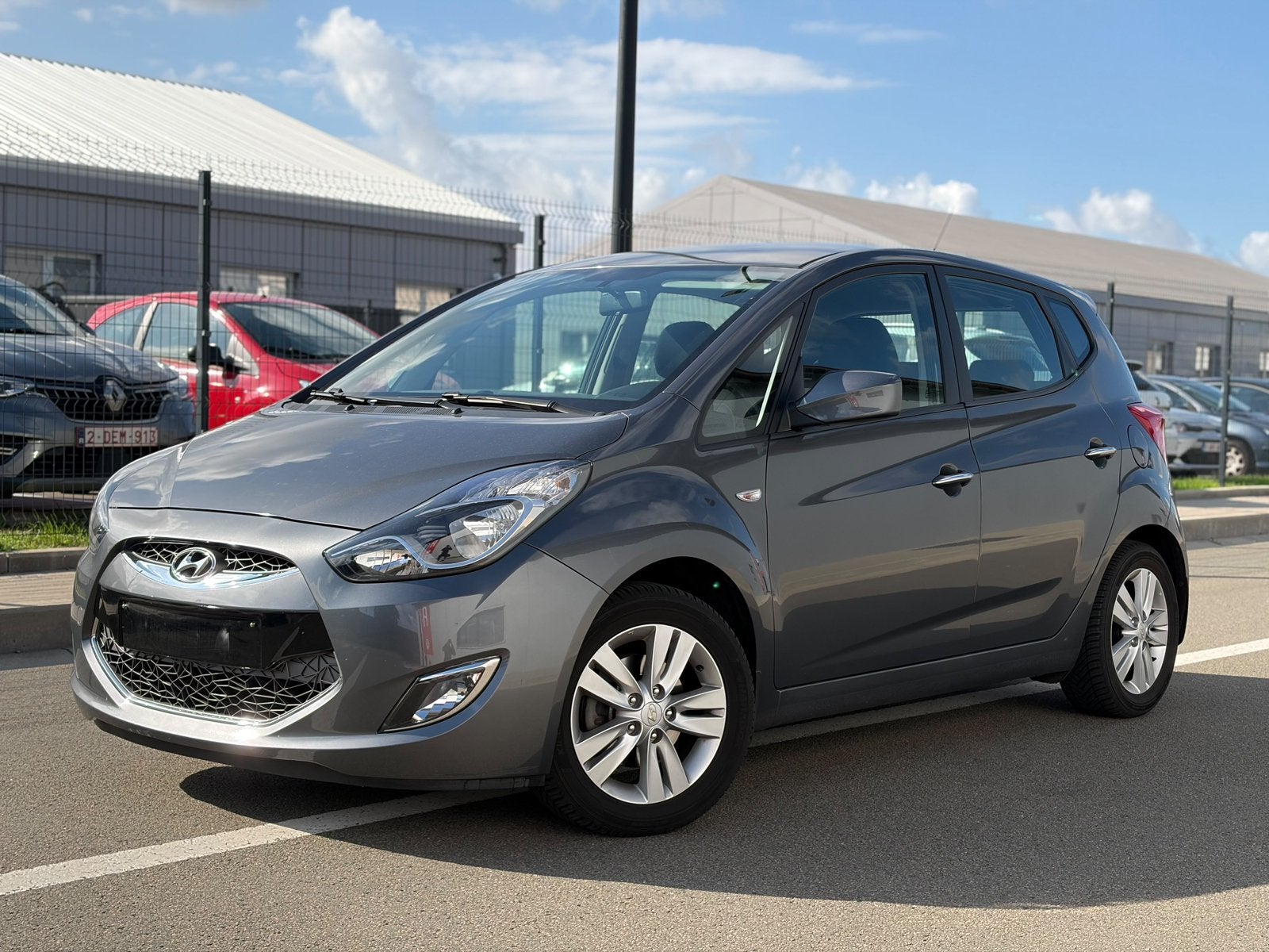 Hyundai iX20 1.4 Essence 2011 - 107.000 KM - Carnet Complet, Achat, Boîte manuelle, Entretenue par le concessionnaire, Noir