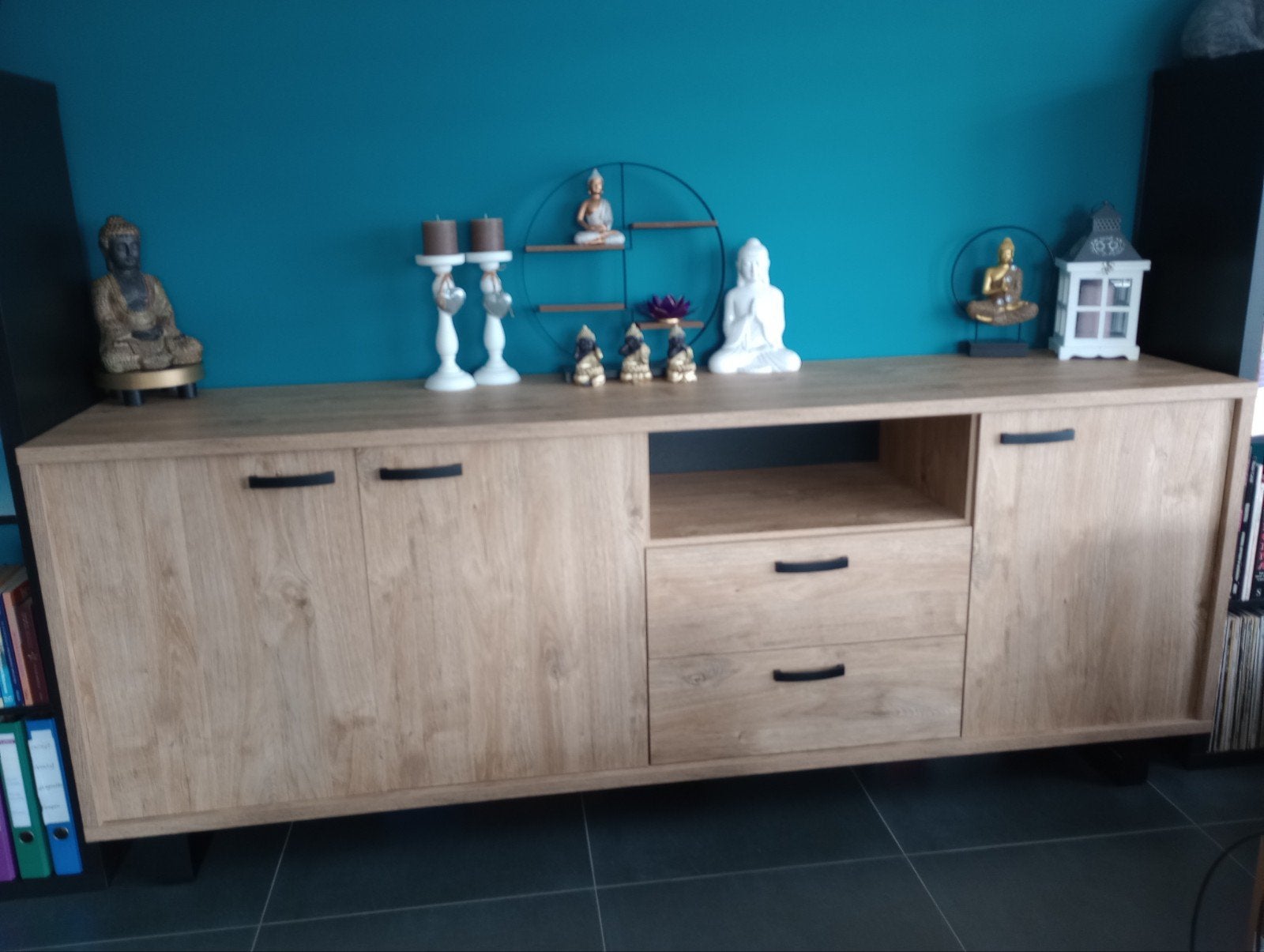 Nieuwe dressoir, vitrinekast en tafel met 4 stoelen, Enlèvement