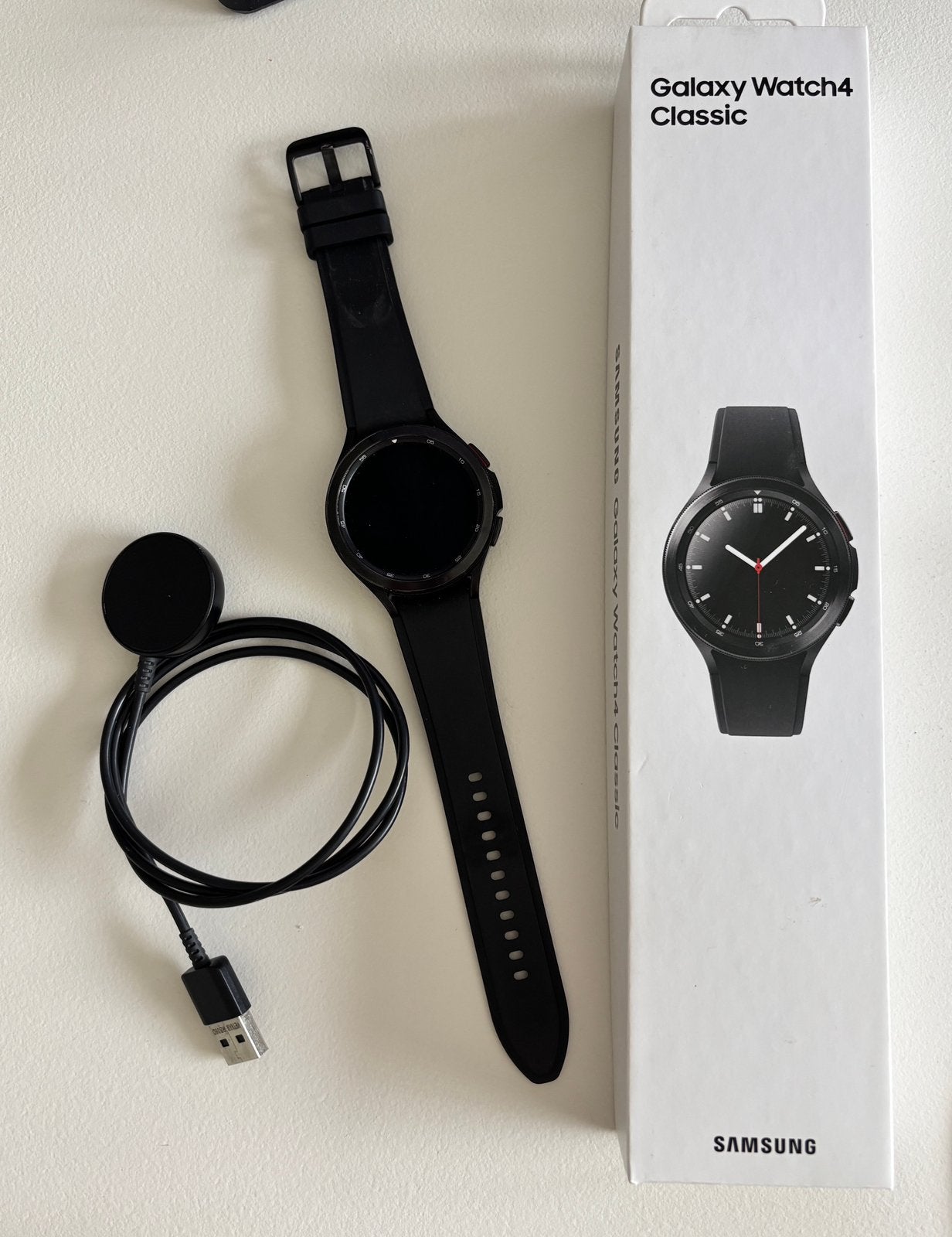 Samsung Galaxy Watch4 Classic, Étanche, Enlèvement ou Envoi, Utilisé, GPS