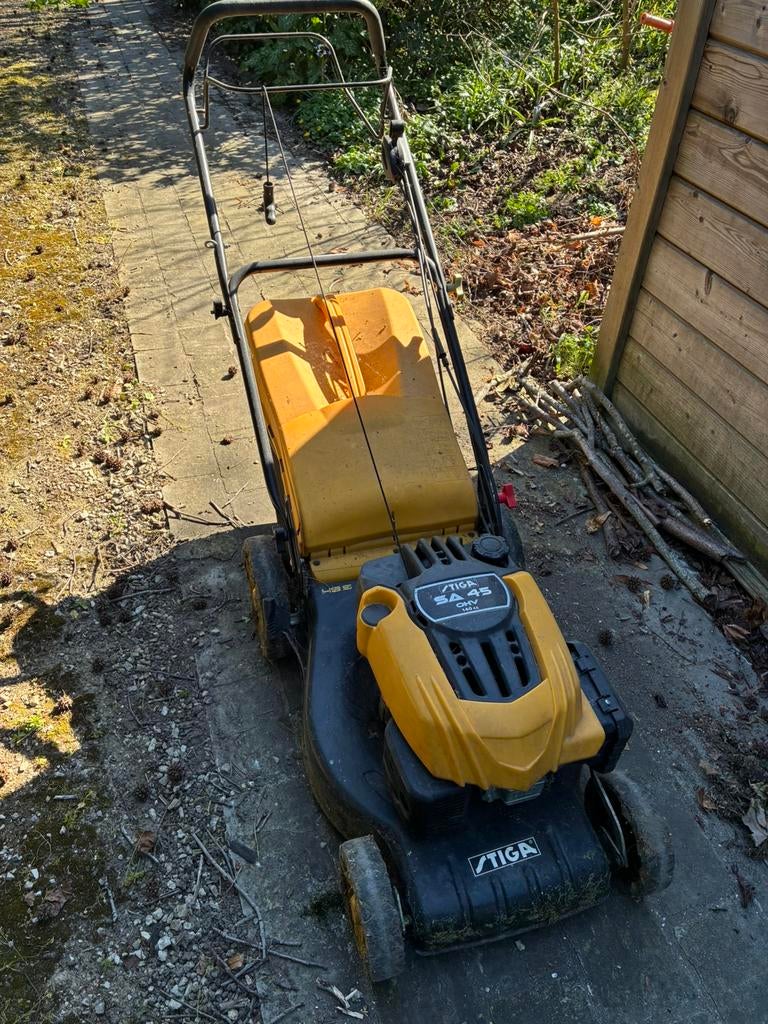 Grasmaaier grasmachine Stiga SA 45 OHV benzine zelftrekker, Enlèvement, Comme neuf