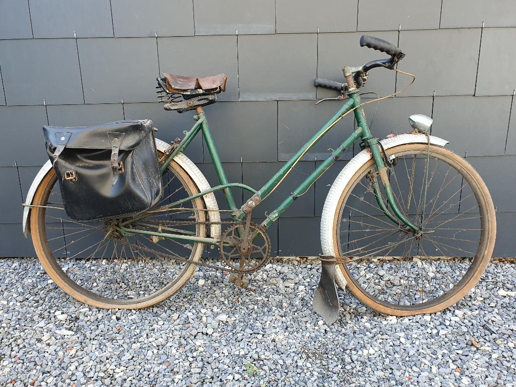 Ancien vélo femme PAC à restaurer (vintage), Enlèvement