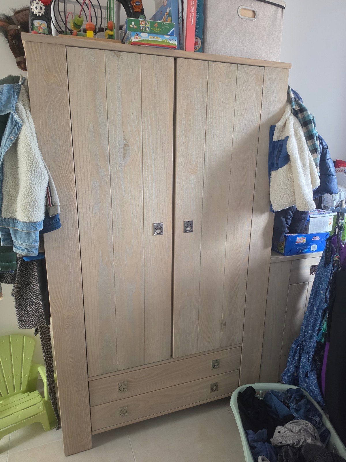 Garde-robes pour enfants en bois, Enlèvement