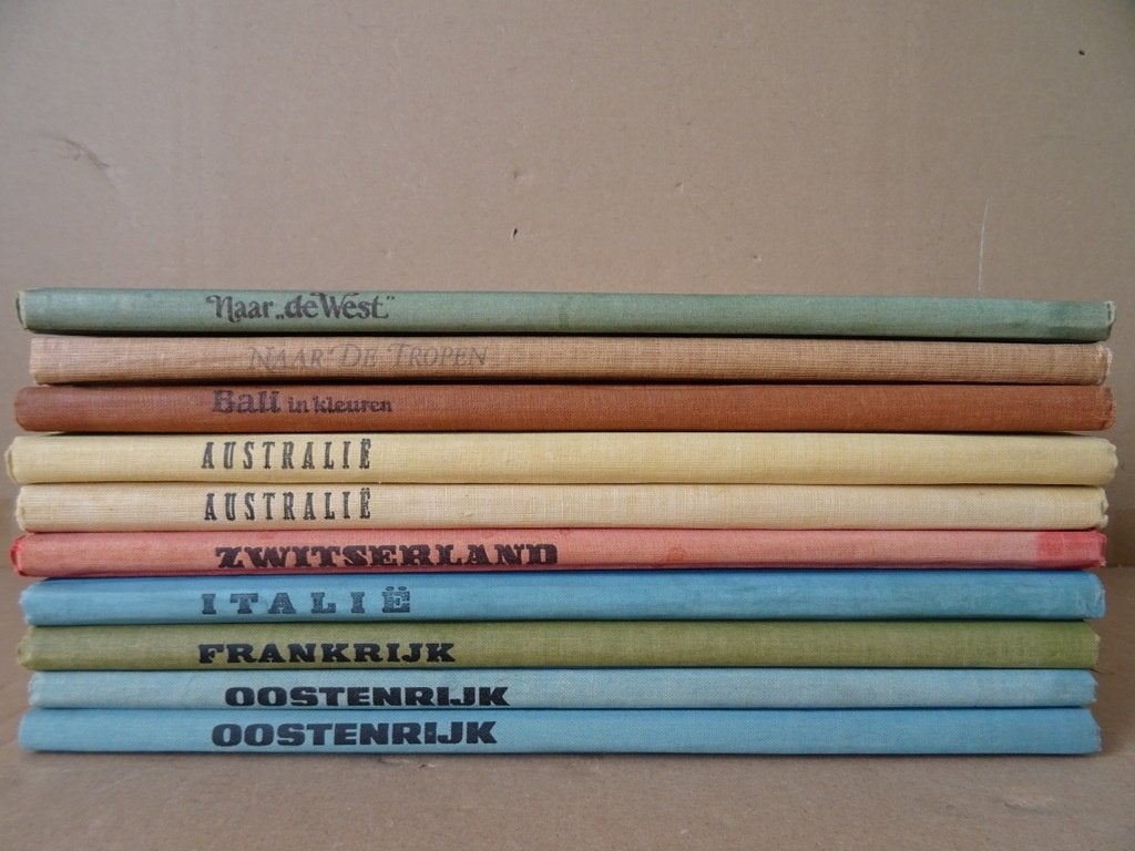 Vintage plaatjesalbums Douwe Egberts landen 5euro per stuk, Ophalen of Verzenden, Gelezen, Diverse auteurs, Plaatjesalbum
