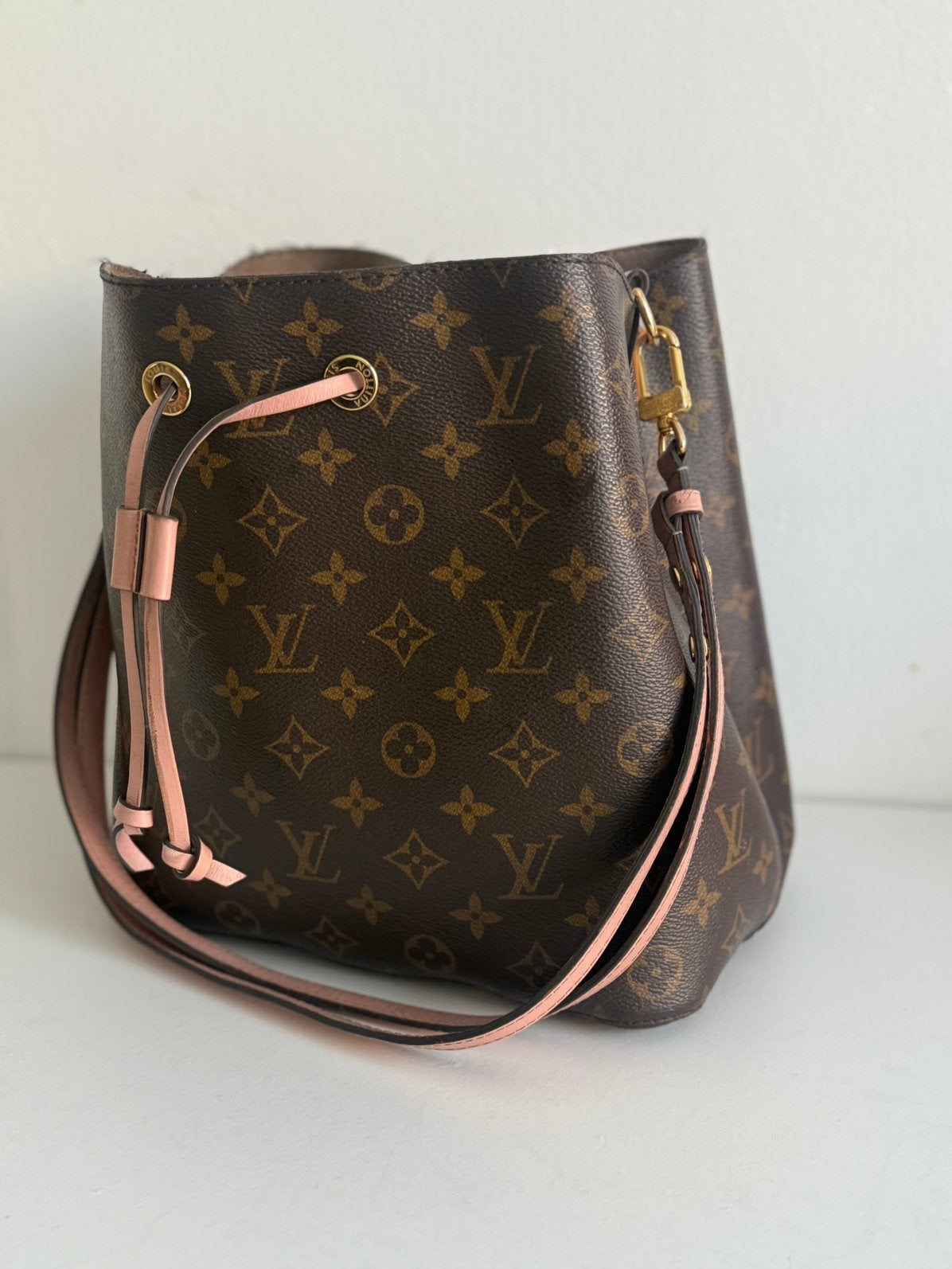 À vendre : sac à bandoulière Louis Vuitton Monogram original, Bijoux, Sacs & Beauté, Enlèvement, Comme neuf, Brun