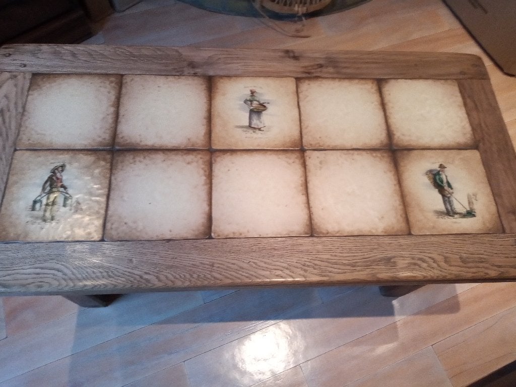 TABLE DE SALON EN CHÊNE MASSIF, Enlèvement, Chêne