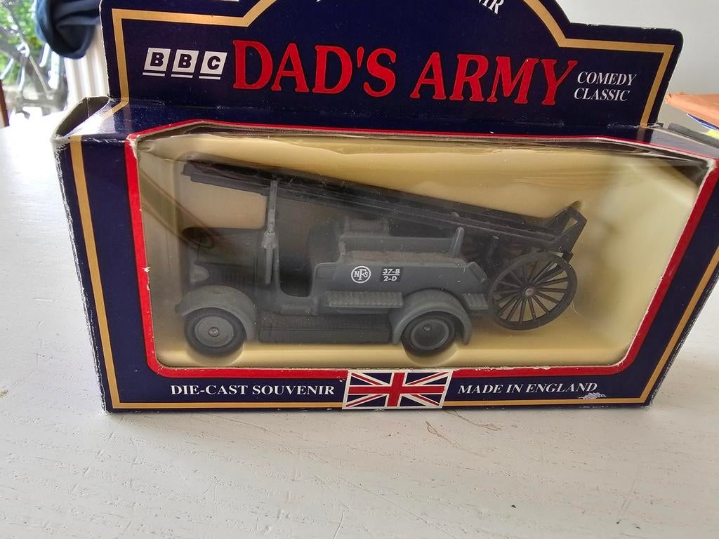 Camion de pompiers moulé sous pression de Lledo Dad's Army d, Enlèvement ou Envoi