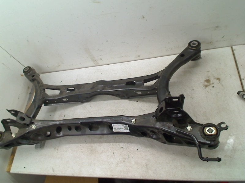 CHASSIS AUXILIAIRE ARRIÈRE Tiguan (AD1) (3Q0505235AC), Autos : Pièces & Accessoires, Volkswagen, Volkswagen AG, Utilisé, Kundenbetreuung@volkswagen.de