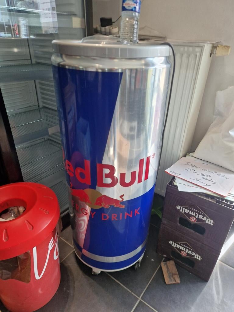 Redbull frigo, Ophalen